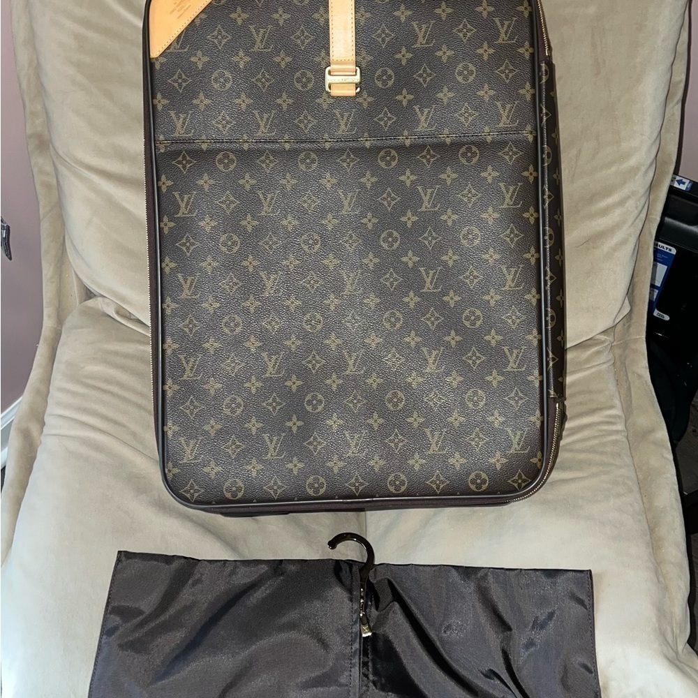 Louis Vuitton Monogram Travel Bag TRADE for backpack